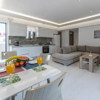Demiani House