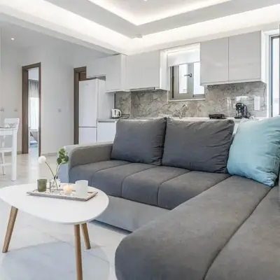 Diorisa House