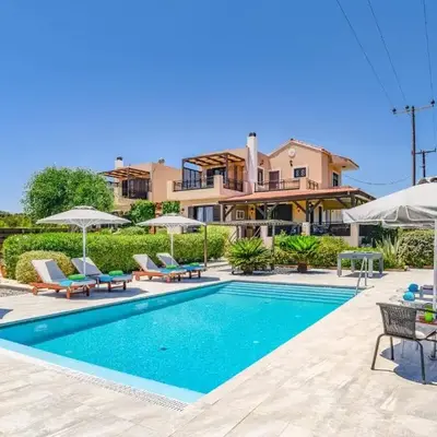 Villa Alnika Acacia by Villa Plus