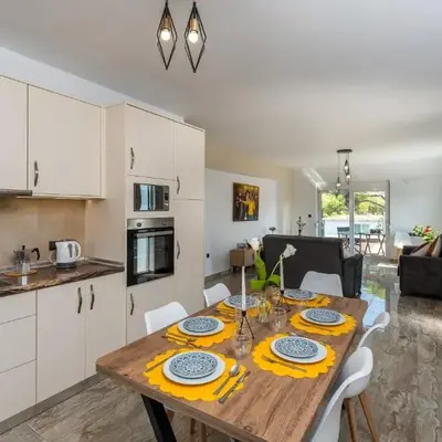 Sweet Home Luxury Apartments
