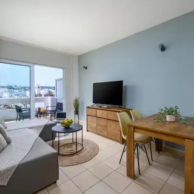 Elli Beach Downtown Apartments