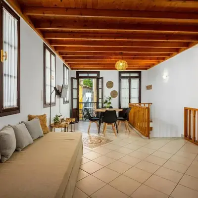 Ilioni Apartment