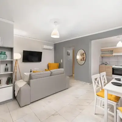 Marasi Apartment - Islander's Home Collection
