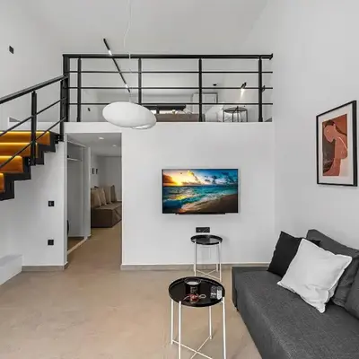 San Marino Luxury Suites #2