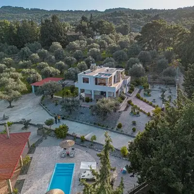 Physis Luxury Villa