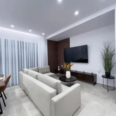 AleNi City Apartment 1