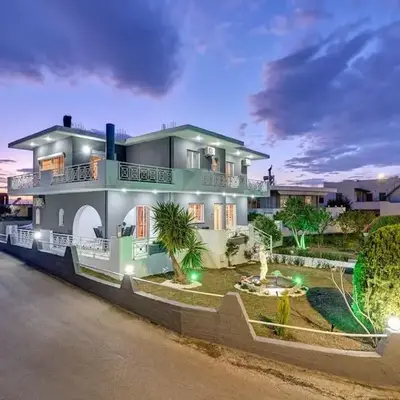 Chrysanthi Luxury Villa In Salakos
