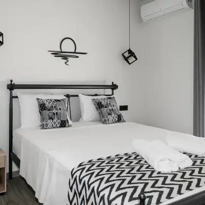 Calliope's Rhodes City Comfort