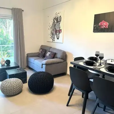 Nice n Cosy Apartment II