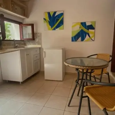 Isola Studio 2