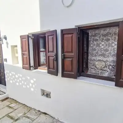 Unique Stes Lindos
