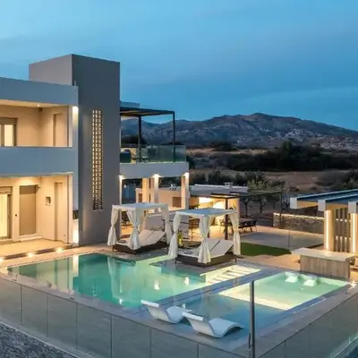 Grand Aqua Luxury Villa by Mintzi