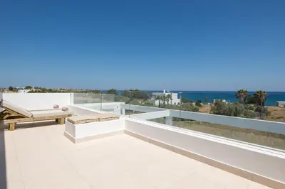 Gallery image of Sealove Villa - Luxury Pool - Up to 21 Guests in Lachania