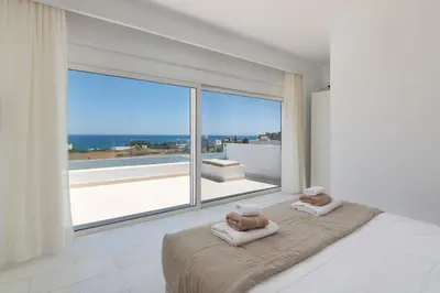 Gallery image of Sealove Villa - Luxury Pool - Up to 21 Guests in Lachania