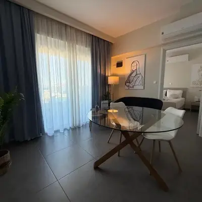 Arfaras Home