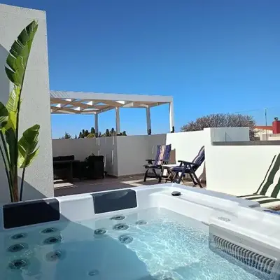 Sunny Palm Villa