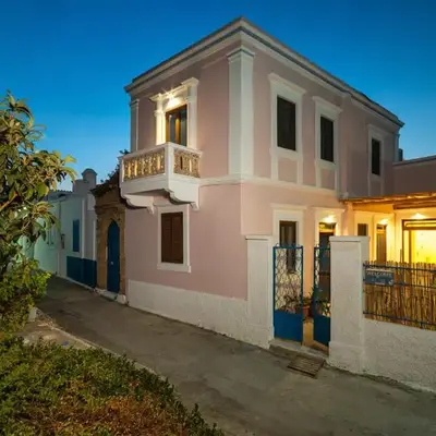 Melenia House