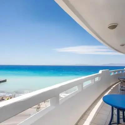 Molos Seaside Apartment
