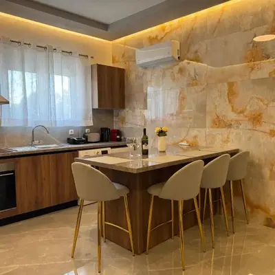 CARISSA SUITES a