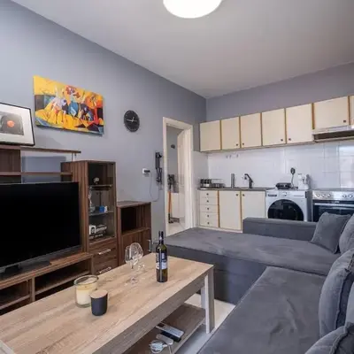 Kounaki Wines Central Square Apartments