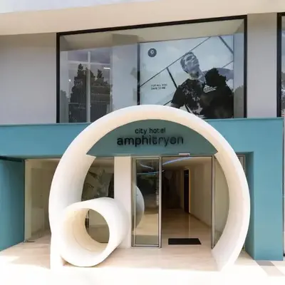 Amphitryon City Hotel