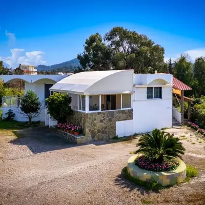 Flora Beach House