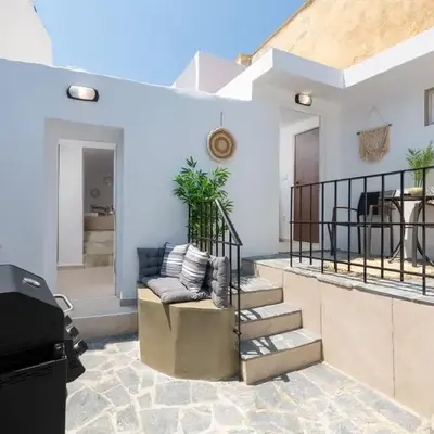 Icarus Residence
