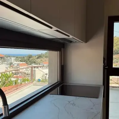 TheraLiving - Boutique Apartment with Balcony