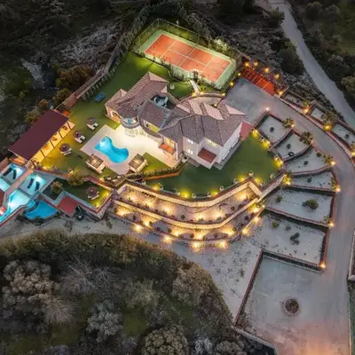 Paramithia Villa