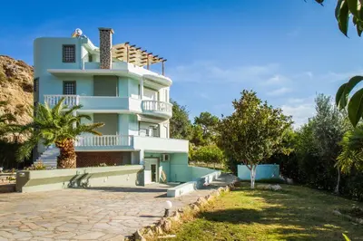 Gallery image of Haraki Hill & Seaview - Aelia Apartment in Haraki