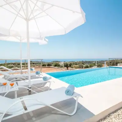 Francis & Gregorys Luxury Villas