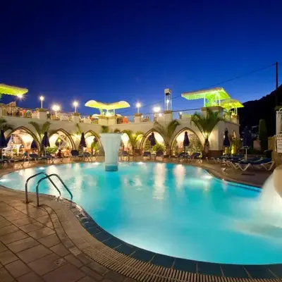 Pefkos Beach Studios & Apartments