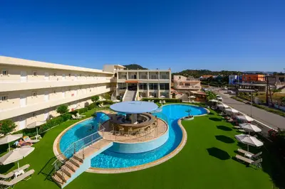 an overhead view of the pool at the resort at Bayside Hotel Katsaras in Kremasti