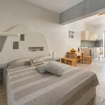 Christos studios and family apartments