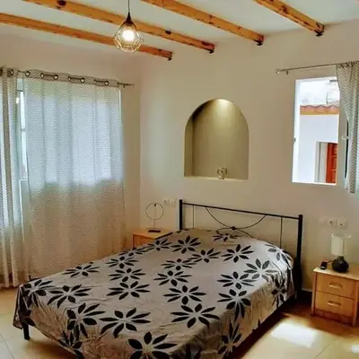 BEAUTIFUL HOUSE OF PSINTHOS