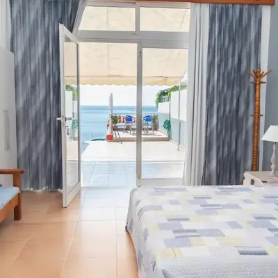 PANOS APARTMENTS