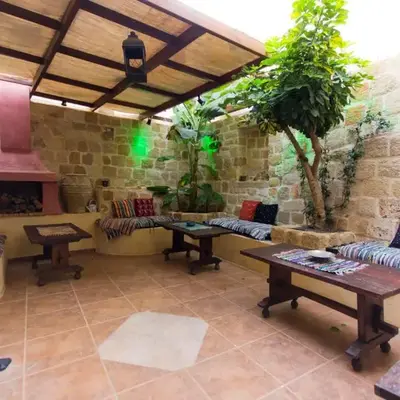 Spot Hotel