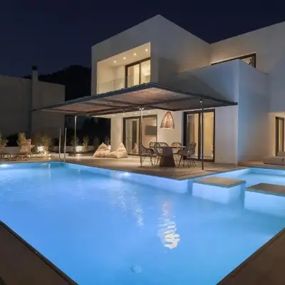 Bianco Villa - Adam