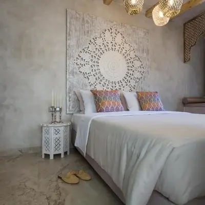 DECAN Concept Boutique Estate