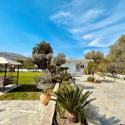 Archangelos Garden House