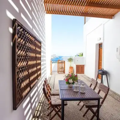 Villa Thalassa Suites 3 Modern Comfort Traditional Greek Charm