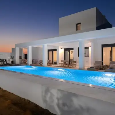 Seasand Villa - Luxury Pool Retreat - 150m Beach