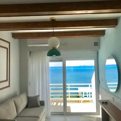 Skizenas Waterfront Apartments