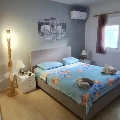 Annie's Apartment