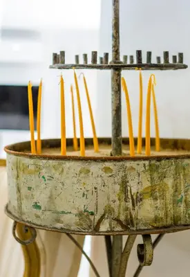 an old metal bucket filled with yellow sticks at Luxury Living Nisos Vs Rhodes town in Rhodes Town