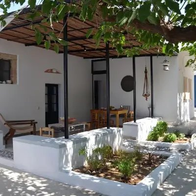 Spitaki - House with Garden by the Beach - Pefki