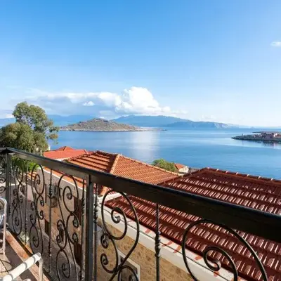 Villa Lola