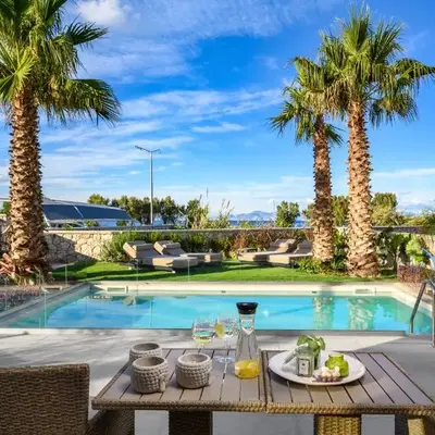 Penélope Beachfront Villa