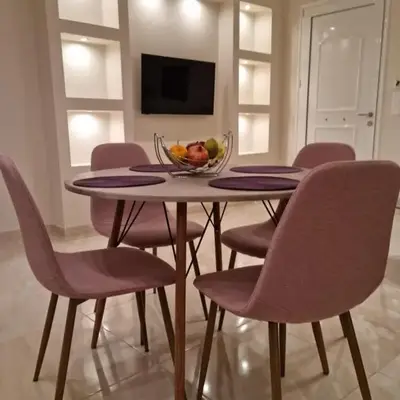 Ma Maison Rose