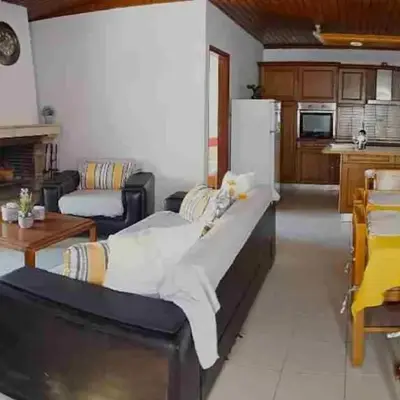 Irene's Apartment In Salakos